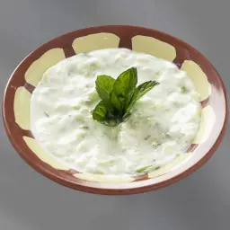 سلطة زبادي